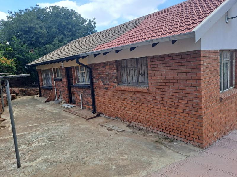 3 Bedroom Property for Sale in Soshanguve A Gauteng