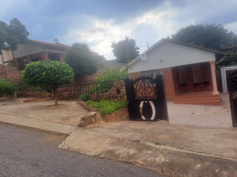 3 Bedroom Property for Sale in Soshanguve A Gauteng