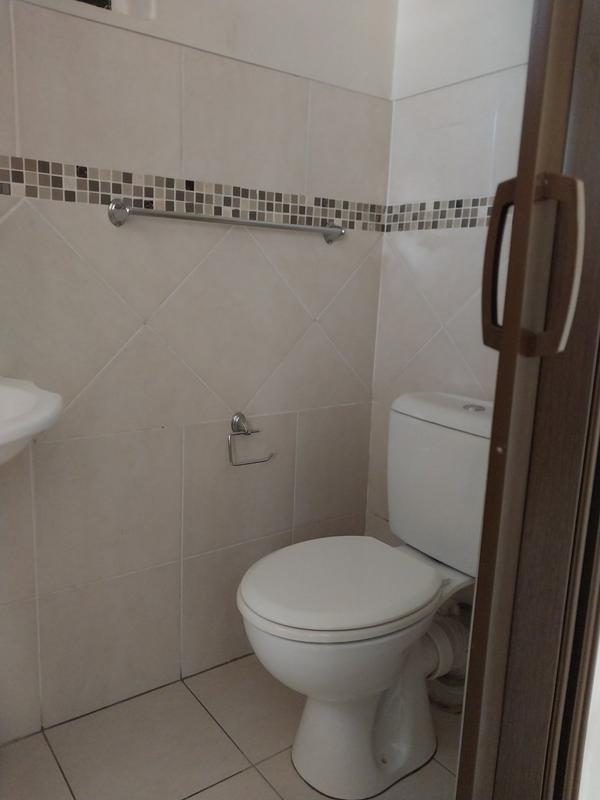 To Let 2 Bedroom Property for Rent in Kensington Gauteng