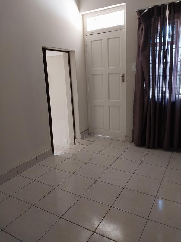 To Let 2 Bedroom Property for Rent in Kensington Gauteng