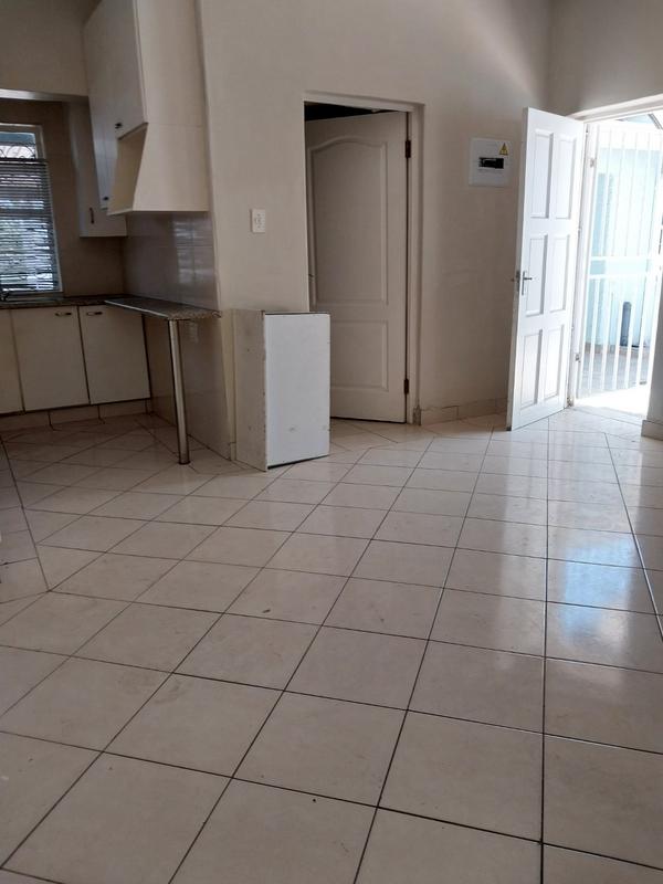 To Let 2 Bedroom Property for Rent in Kensington Gauteng