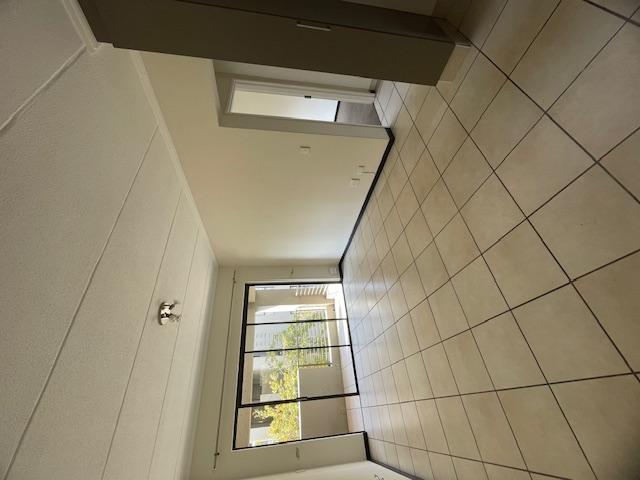 1 Bedroom Property for Sale in Bryanston Gauteng