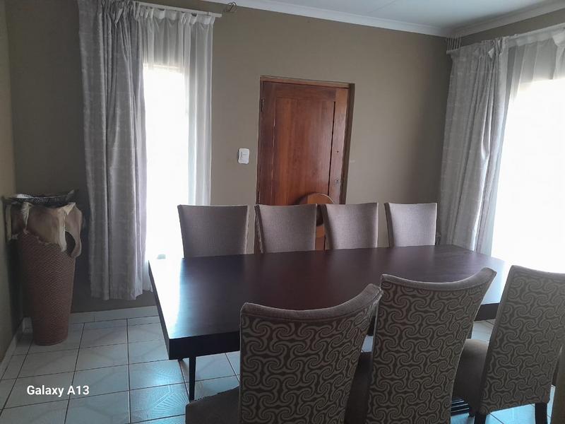 4 Bedroom Property for Sale in The Orchards Gauteng