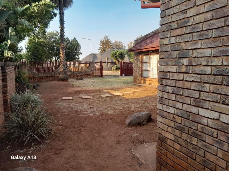 4 Bedroom Property for Sale in The Orchards Gauteng