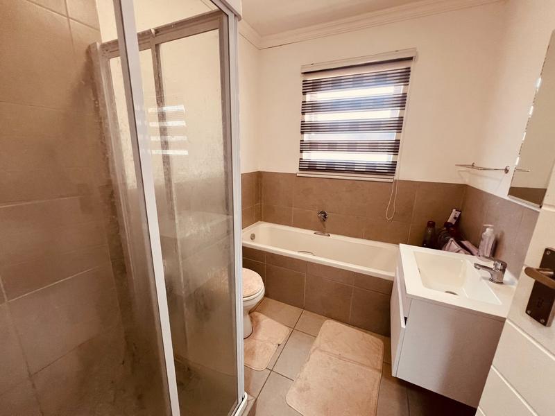 2 Bedroom Property for Sale in Theresa Park Gauteng