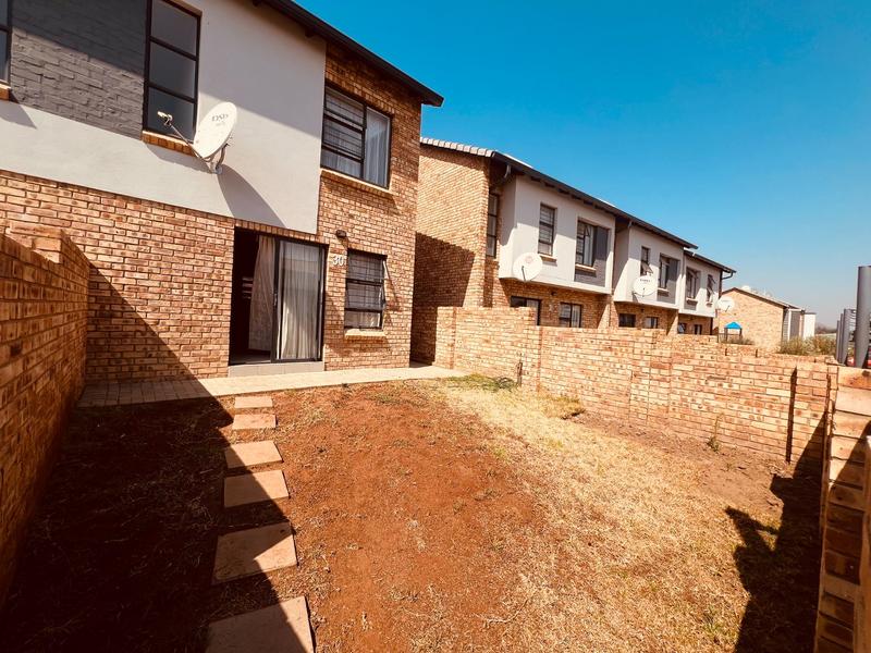 2 Bedroom Property for Sale in Theresa Park Gauteng