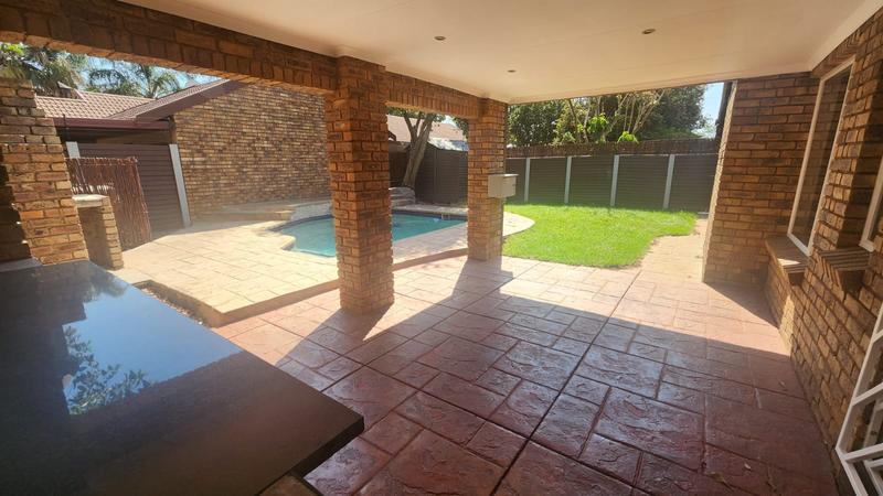 5 Bedroom Property for Sale in Doornpoort Gauteng