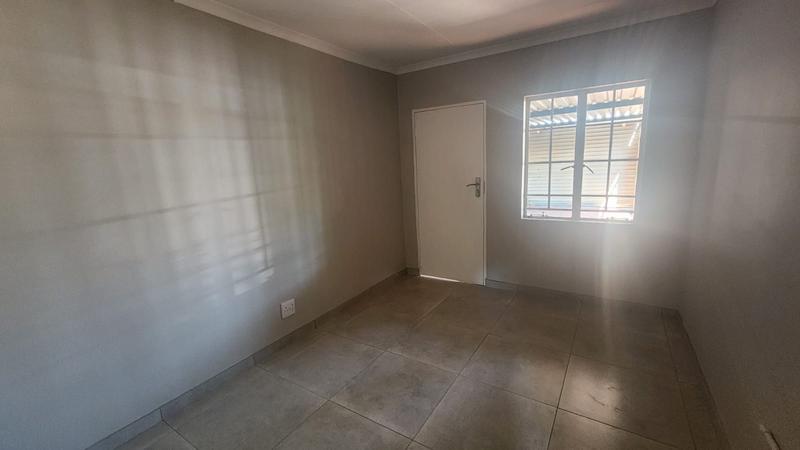 5 Bedroom Property for Sale in Doornpoort Gauteng