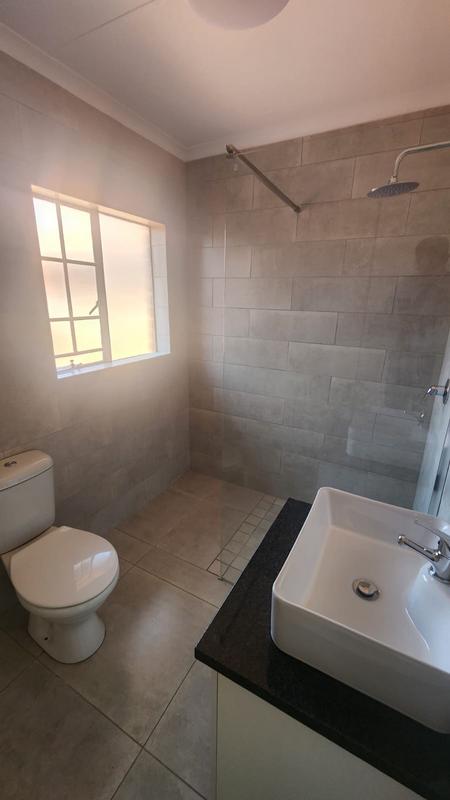 5 Bedroom Property for Sale in Doornpoort Gauteng