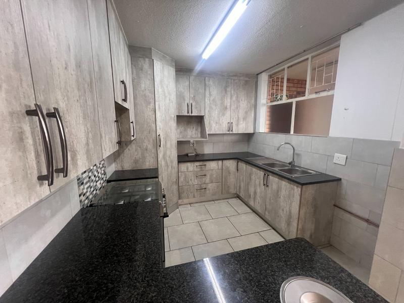 3 Bedroom Property for Sale in Wonderboom South Gauteng