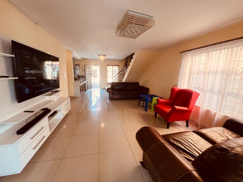 4 Bedroom Property for Sale in Akasia Gauteng