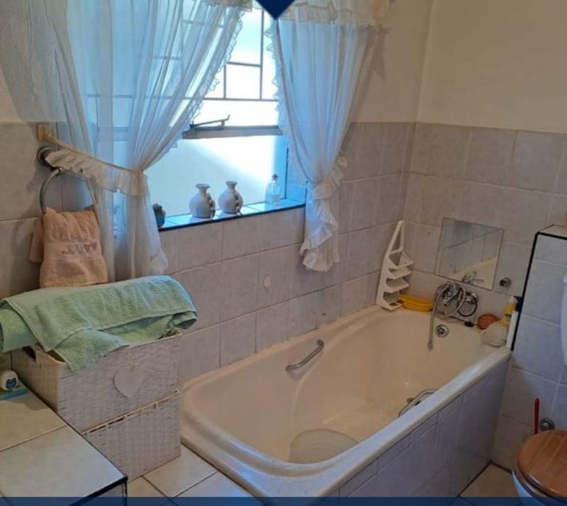 2 Bedroom Property for Sale in Elandshaven Gauteng