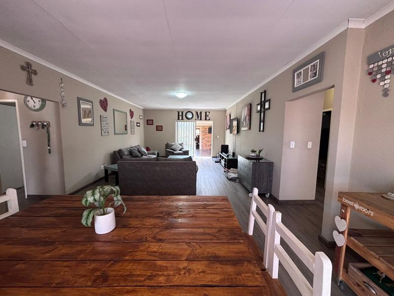 3 Bedroom Property for Sale in Whiteridge Gauteng