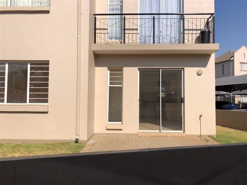 To Let 2 Bedroom Property for Rent in Klippoortjie Gauteng