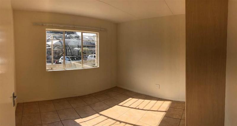 To Let 2 Bedroom Property for Rent in Klippoortjie Gauteng