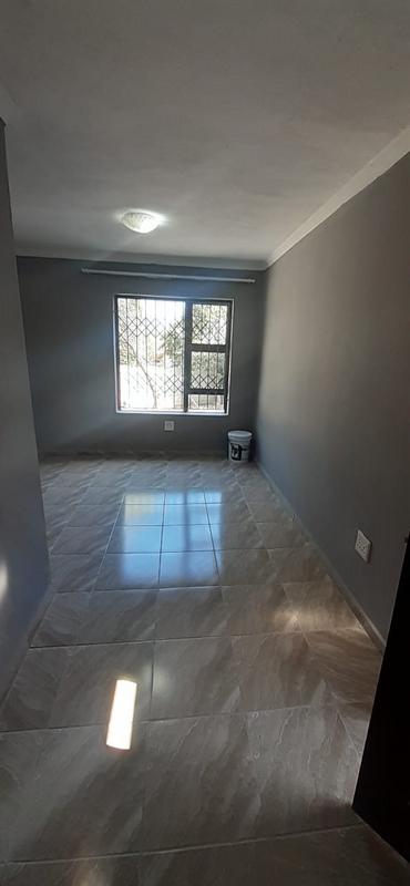 To Let 2 Bedroom Property for Rent in Birch Acres Gauteng