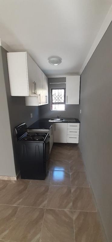 To Let 2 Bedroom Property for Rent in Birch Acres Gauteng