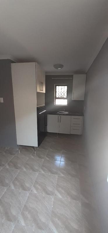 To Let 2 Bedroom Property for Rent in Birch Acres Gauteng