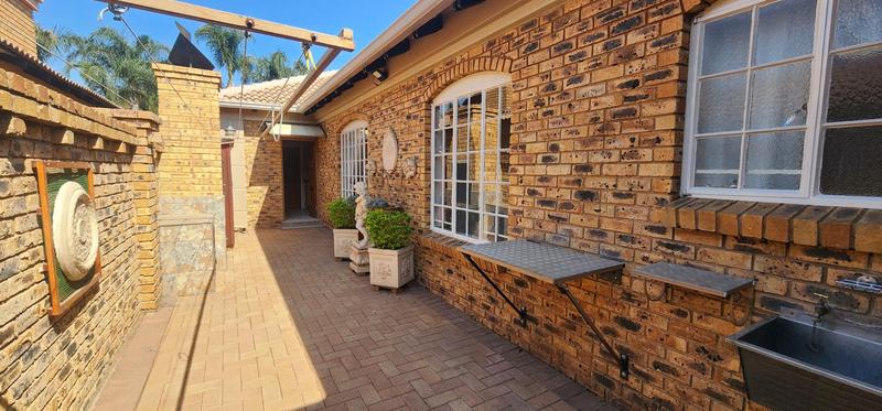 4 Bedroom Property for Sale in Libradene Gauteng