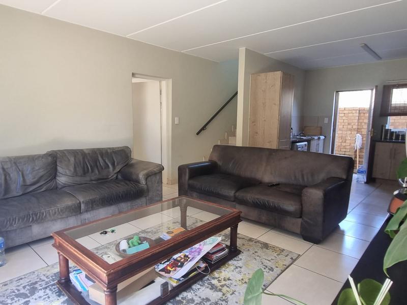 To Let 3 Bedroom Property for Rent in Oukraal Estate Gauteng