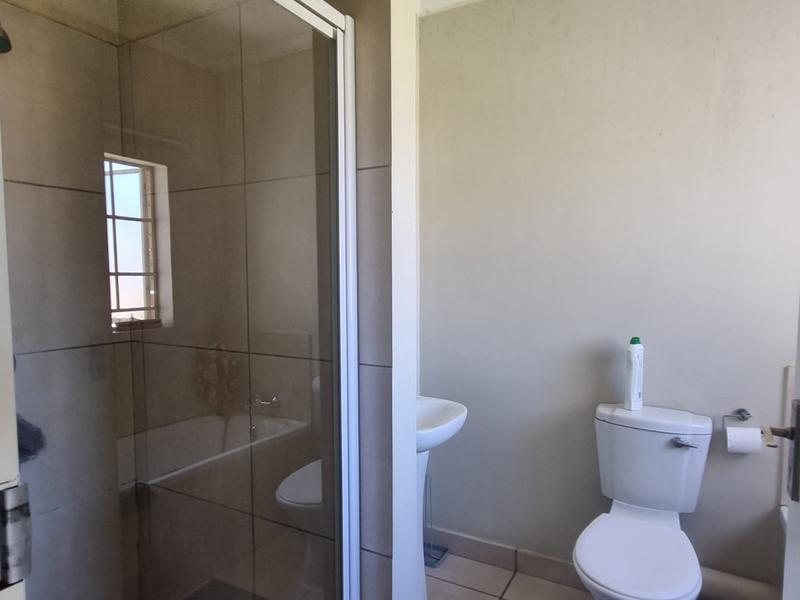 To Let 3 Bedroom Property for Rent in Oukraal Estate Gauteng