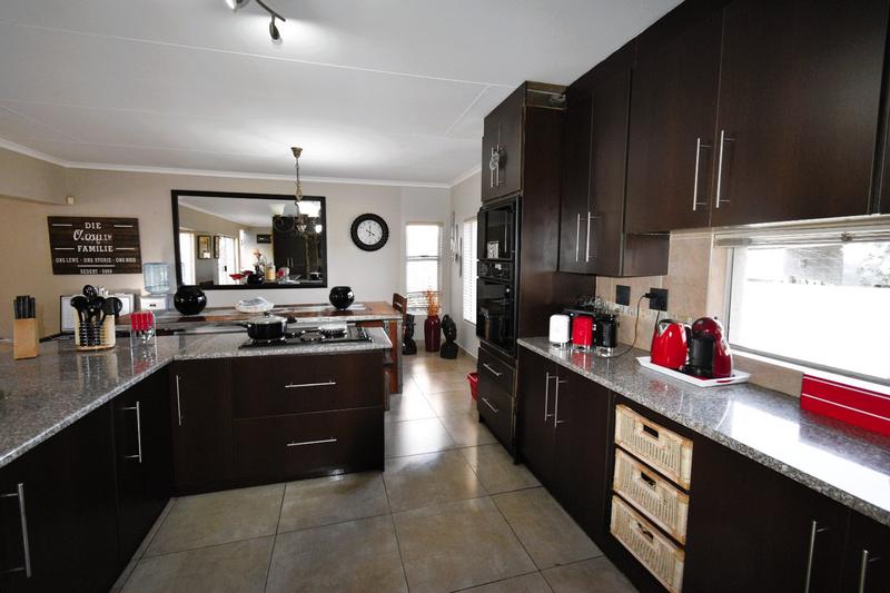 4 Bedroom Property for Sale in Noordkruin Gauteng