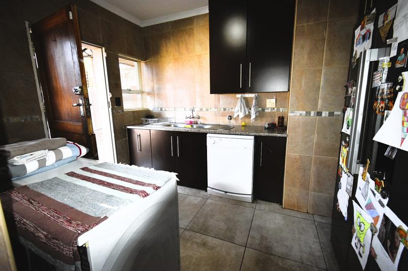 4 Bedroom Property for Sale in Noordkruin Gauteng