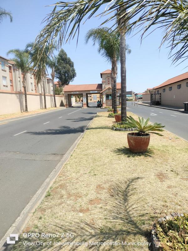 2 Bedroom Property for Sale in Ormonde View Gauteng