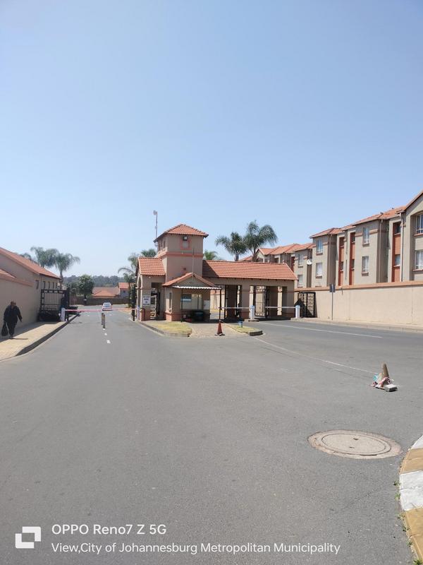 2 Bedroom Property for Sale in Ormonde View Gauteng