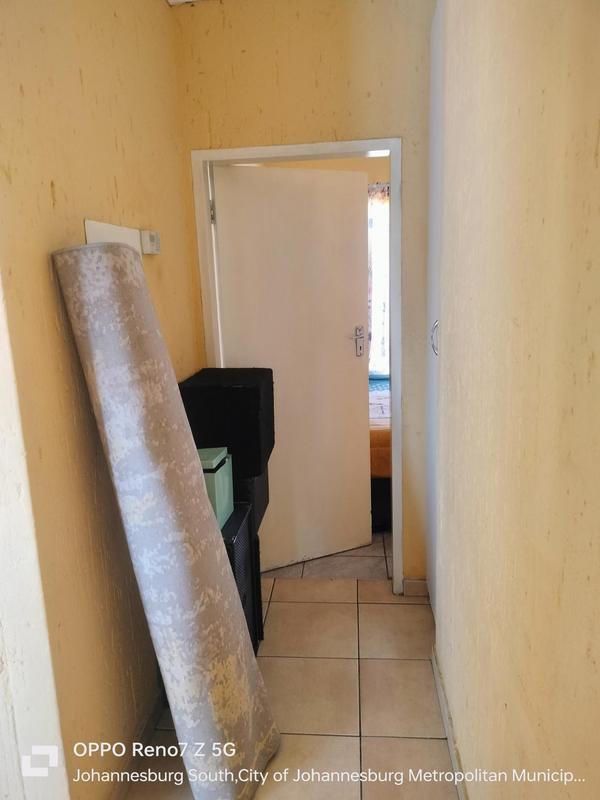 2 Bedroom Property for Sale in Ormonde View Gauteng