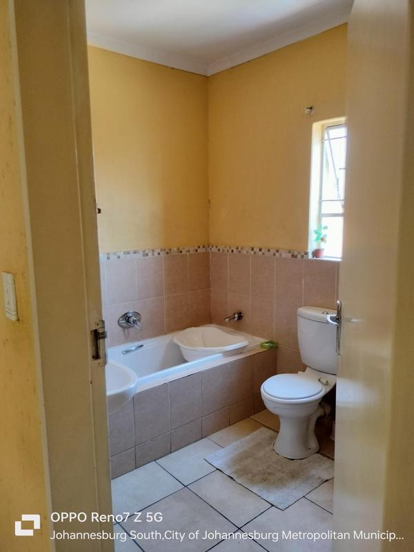 2 Bedroom Property for Sale in Ormonde View Gauteng