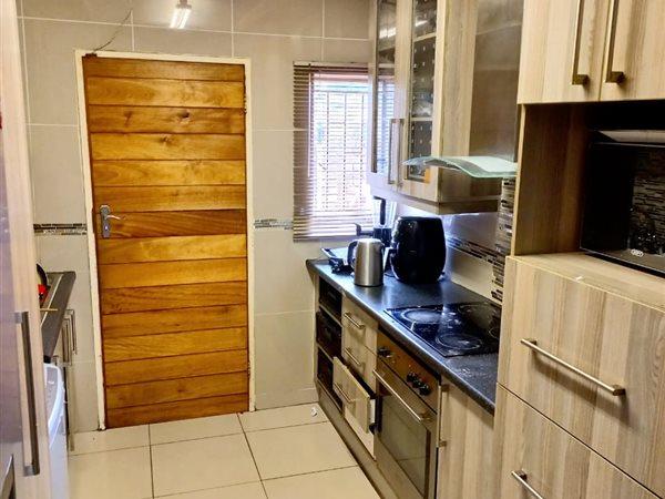 To Let 3 Bedroom Property for Rent in Birchleigh Gauteng