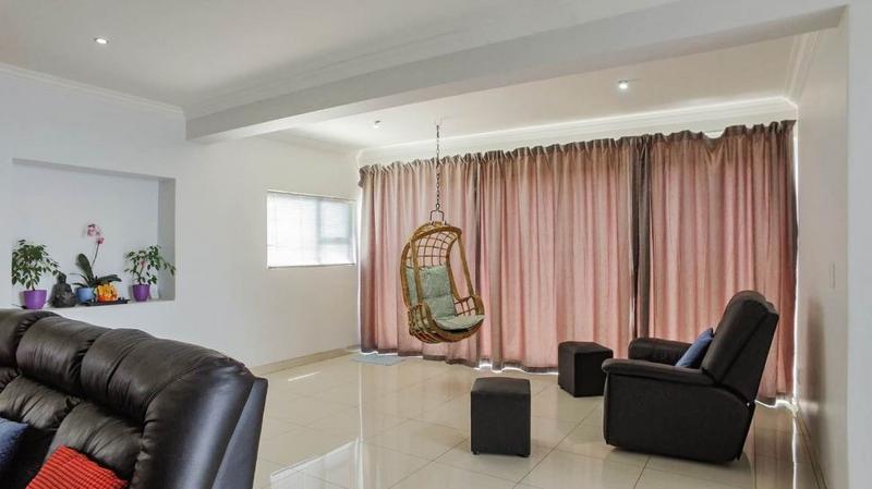 To Let 5 Bedroom Property for Rent in Midstream Ridge Gauteng