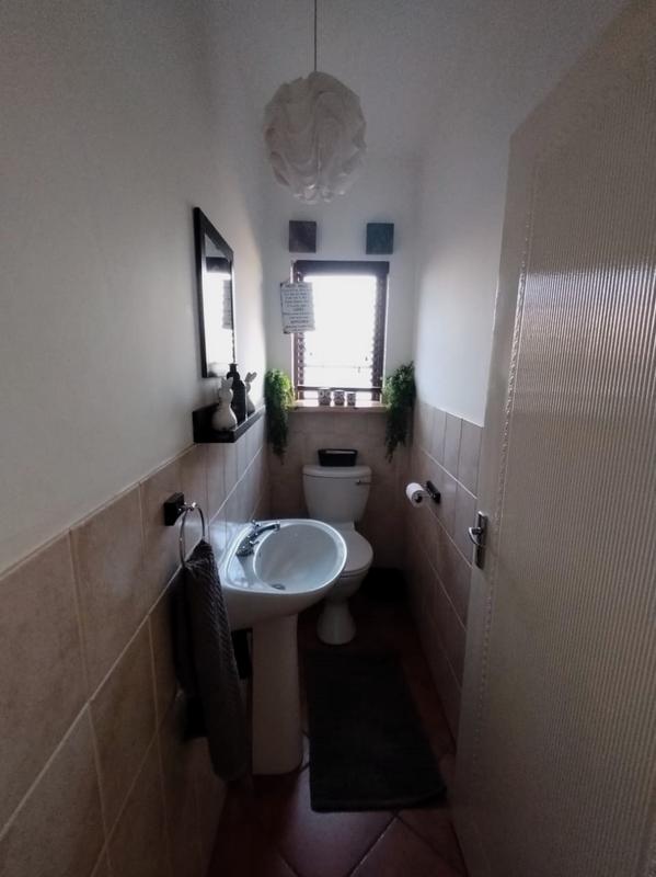 3 Bedroom Property for Sale in Eldoraigne Gauteng