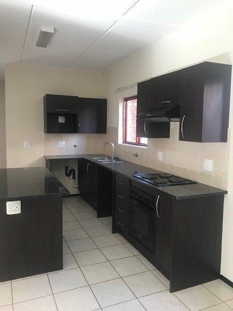 2 Bedroom Property for Sale in Olivedale Gauteng