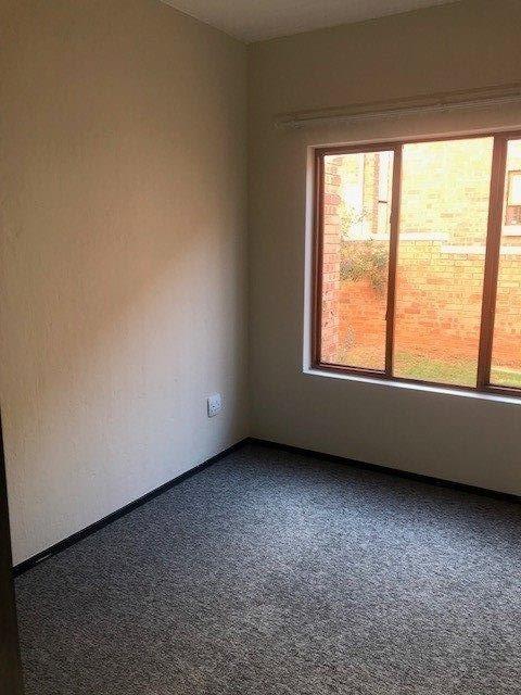 2 Bedroom Property for Sale in Olivedale Gauteng