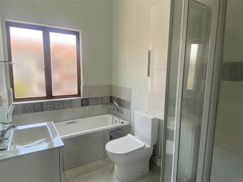 To Let 2 Bedroom Property for Rent in Paulshof Gauteng