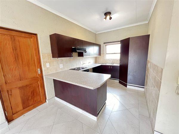 To Let 2 Bedroom Property for Rent in Paulshof Gauteng