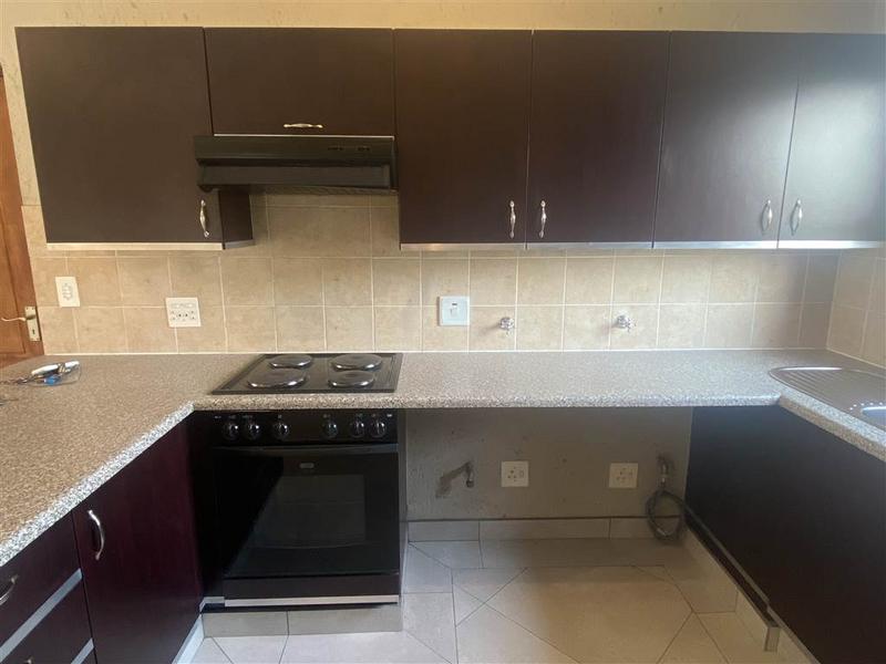 To Let 2 Bedroom Property for Rent in Paulshof Gauteng