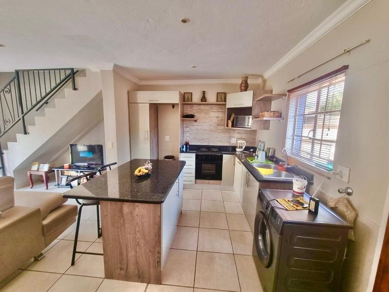 3 Bedroom Property for Sale in Annlin Gauteng