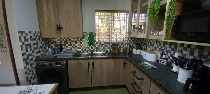 2 Bedroom Property for Sale in Annlin Gauteng