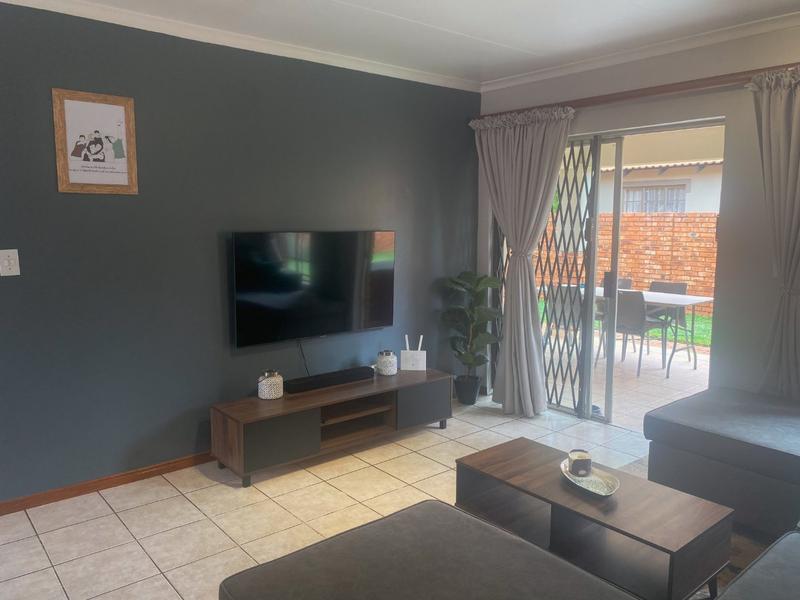 2 Bedroom Property for Sale in Montana Tuine Gauteng