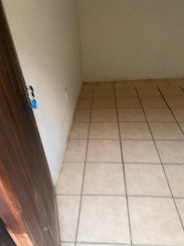 2 Bedroom Property for Sale in Protea Glen Gauteng