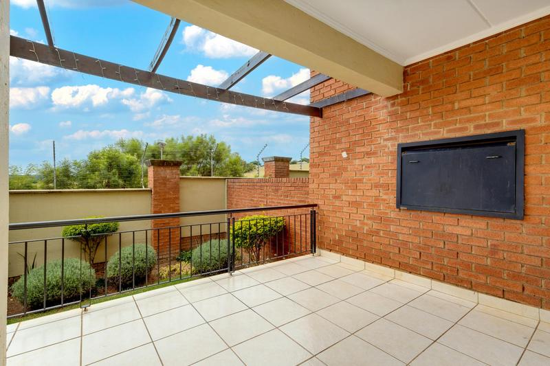 2 Bedroom Property for Sale in Sunninghill Gauteng