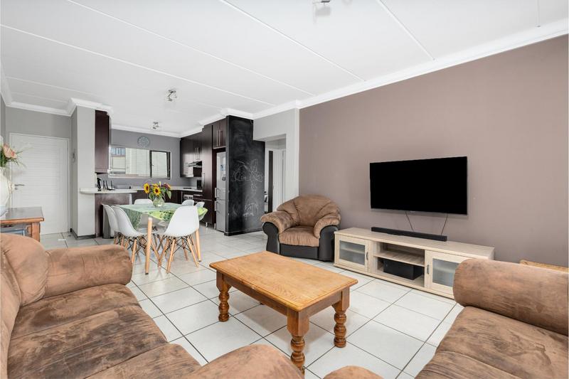 2 Bedroom Property for Sale in Sunninghill Gauteng