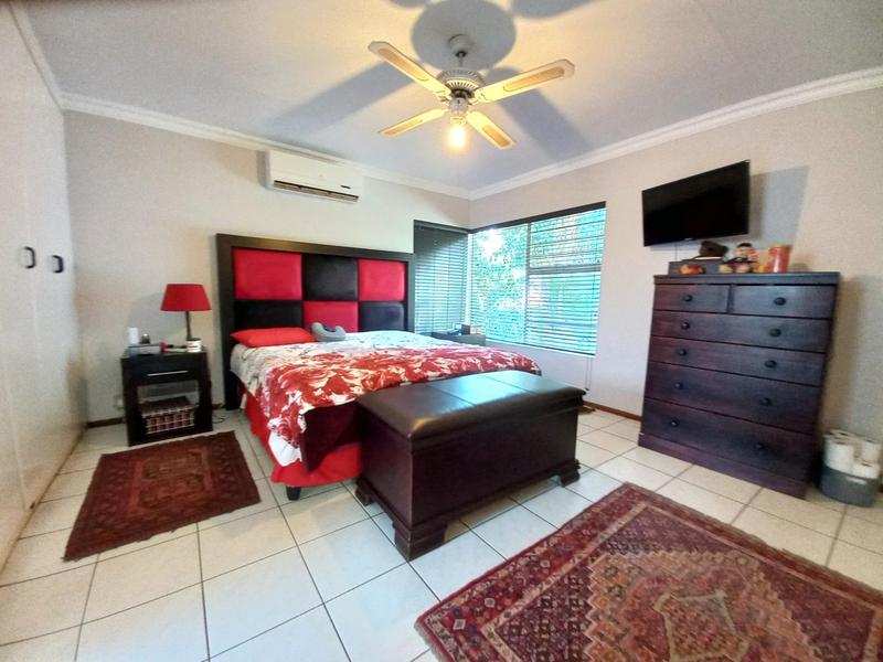 4 Bedroom Property for Sale in Marais Steyn Park Gauteng