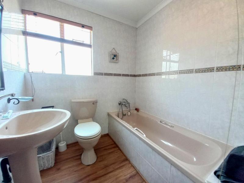 4 Bedroom Property for Sale in Marais Steyn Park Gauteng