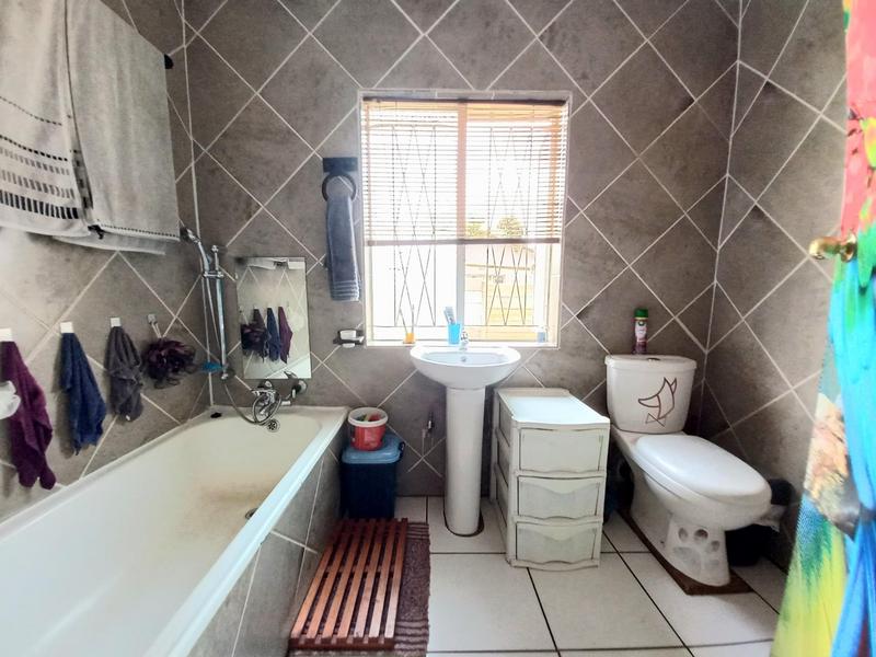 3 Bedroom Property for Sale in Klopperpark Gauteng