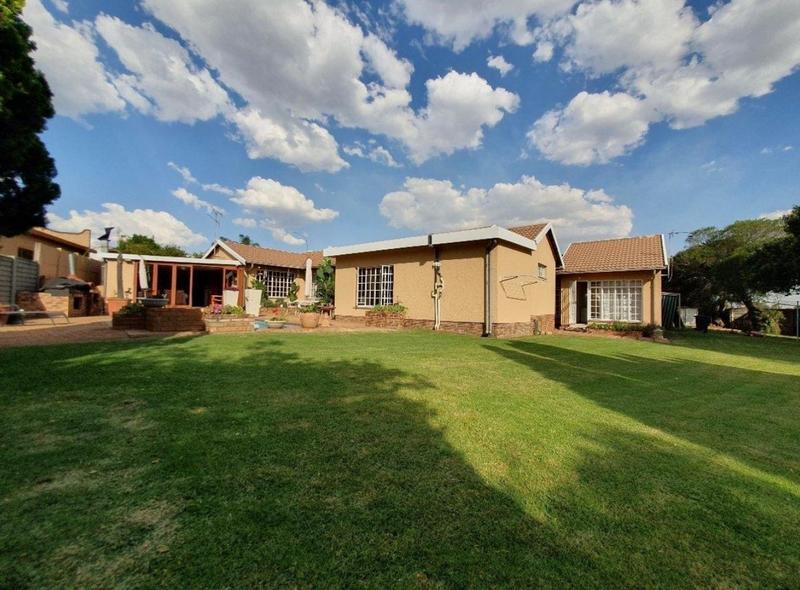 3 Bedroom Property for Sale in Dalpark Gauteng