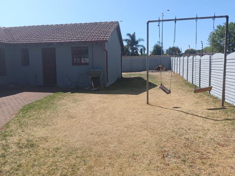 3 Bedroom Property for Sale in Leachville Gauteng